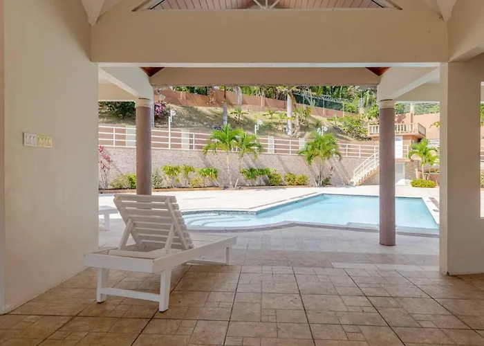 Luxury Sea-view Townhouse Pool Apartamento Ocho Ríos